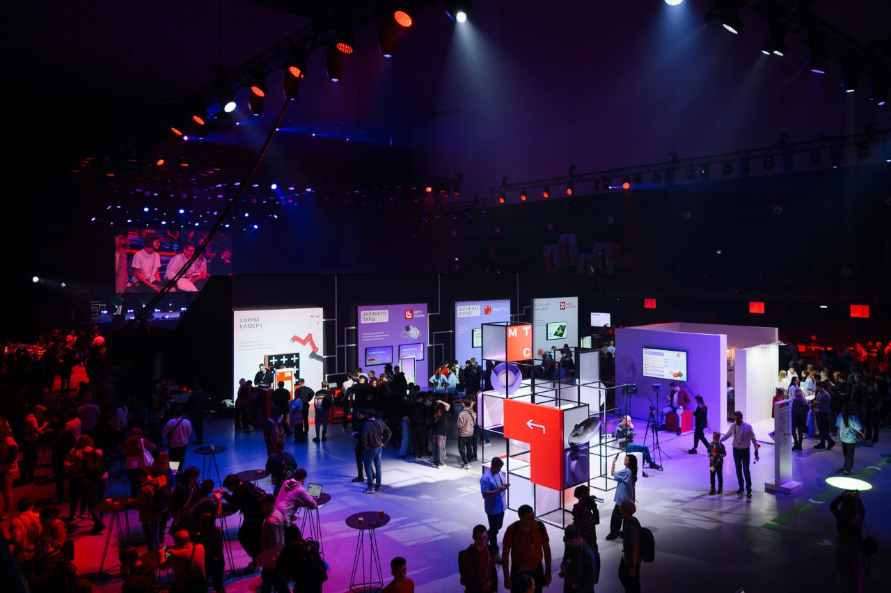 Разработчики компании SSH вышли в полуфинал чемпионата True Tech Champ в алгоритмическом треке!